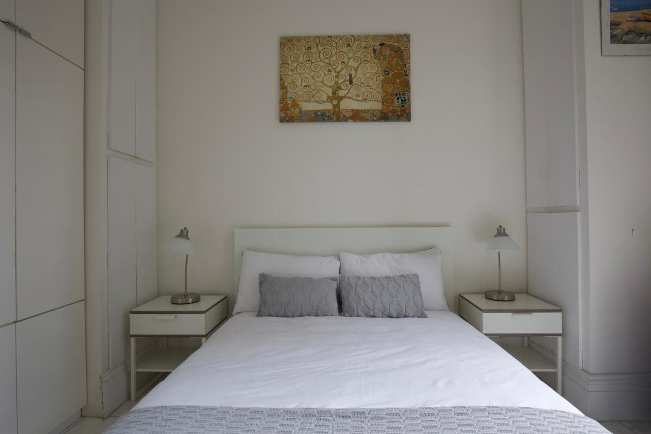 Large 2 Beds Flat Overlooking Clapham Common Park Londyn Zewnętrze zdjęcie